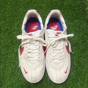 Nike BRSB 7.5 women / 6Y